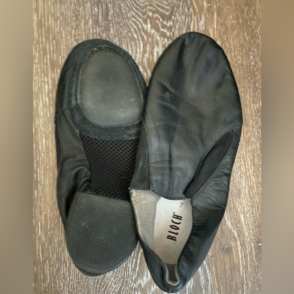 Bloch dance shoes